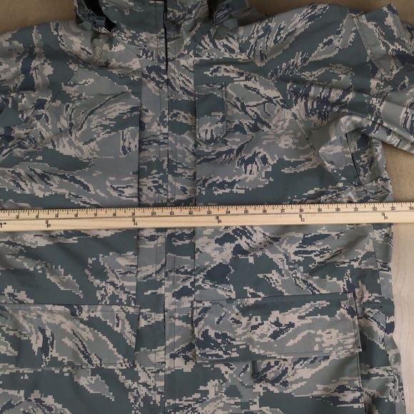 US Army All Purpose Environmental Camouflage Parka Mens Small Hooded Insulated - Picture 9 of 10